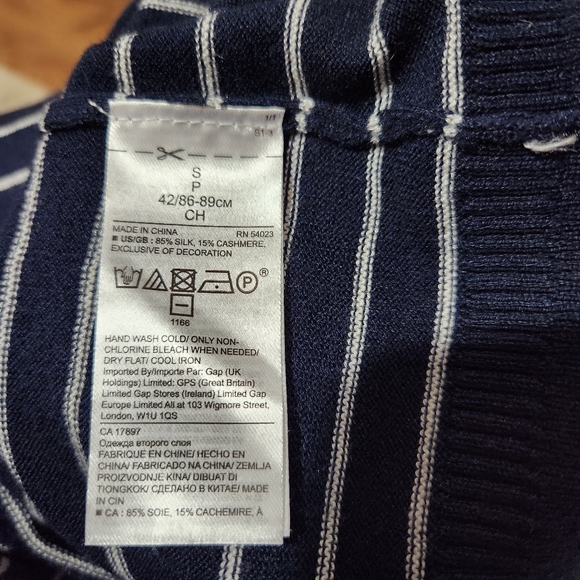 Banana Republic Navy Hello Weekend Sweater - Picture 5 of 6